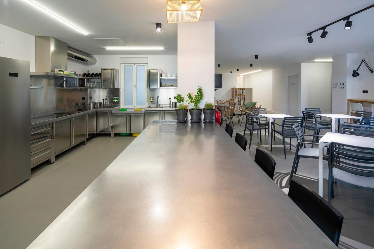 Bulezen Urban Hostel Pontevedra Eksteriør bilde